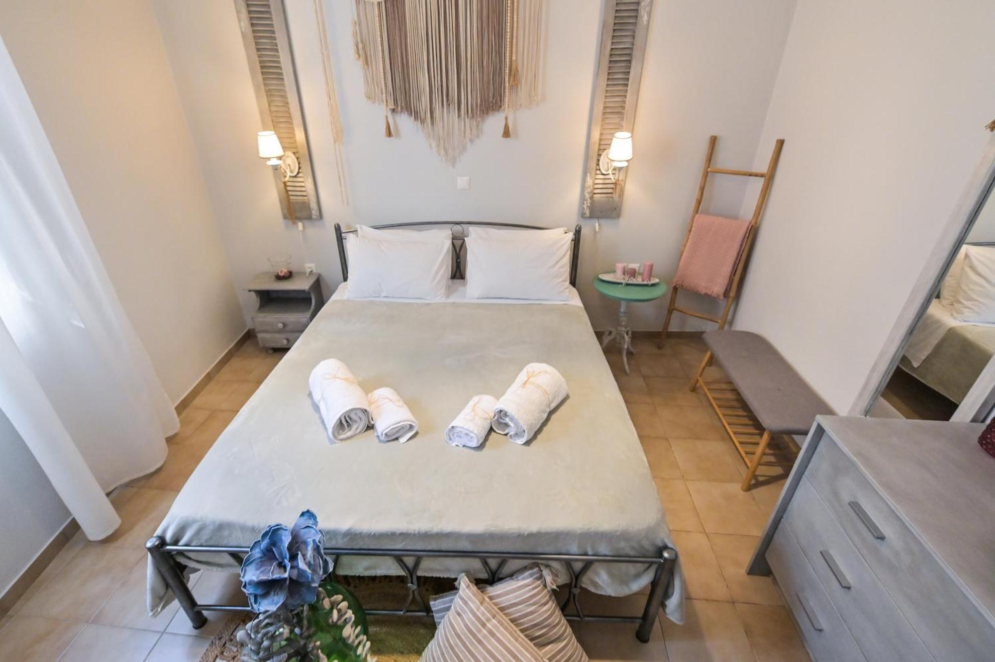 Art Apartment Epidaurus Exteriör bild